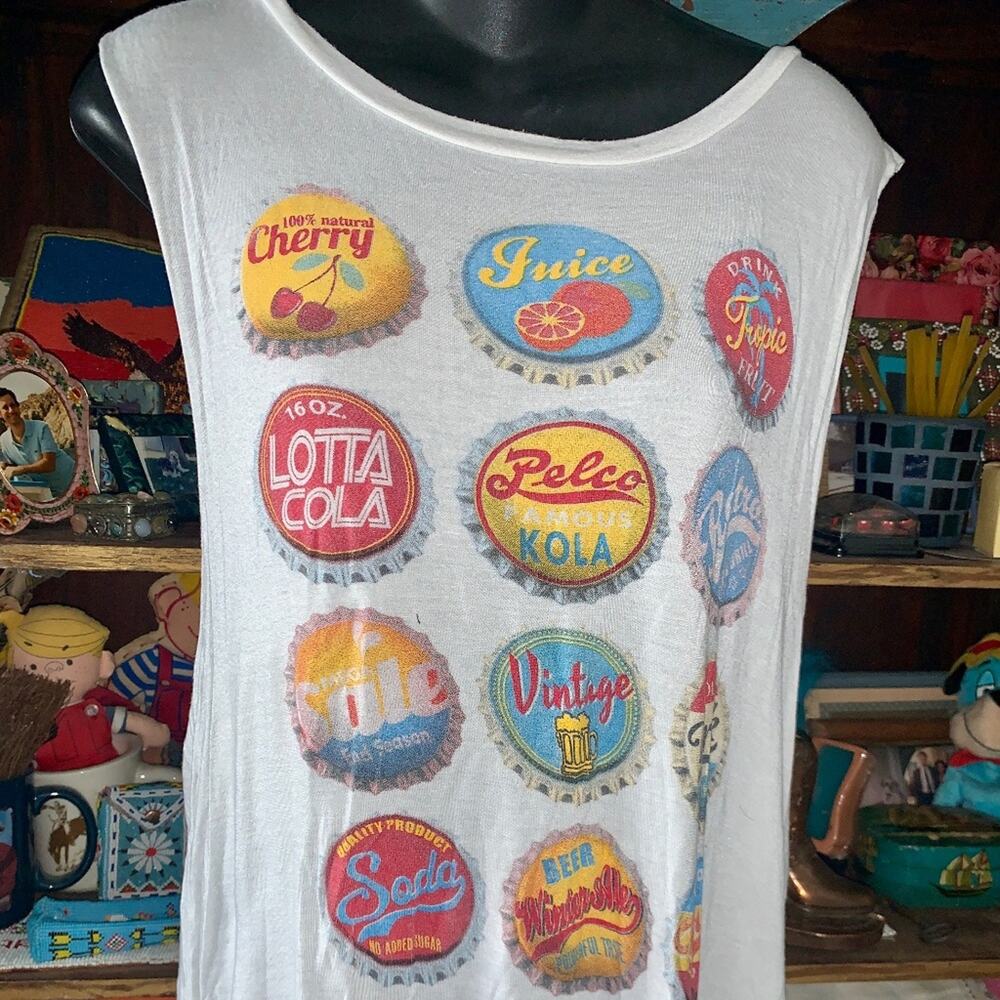 90s/Y2K VINTAGE BOTTLECAP TANK TOP S/M POP ART